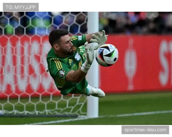 新星闪耀绿茵场：年轻球员强势崛起，未来可期