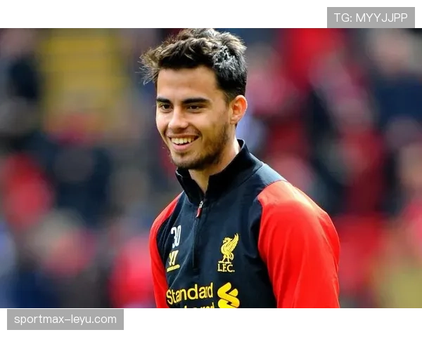 法兰克福新星加盟点燃球迷热情，新赛季表现备受期待